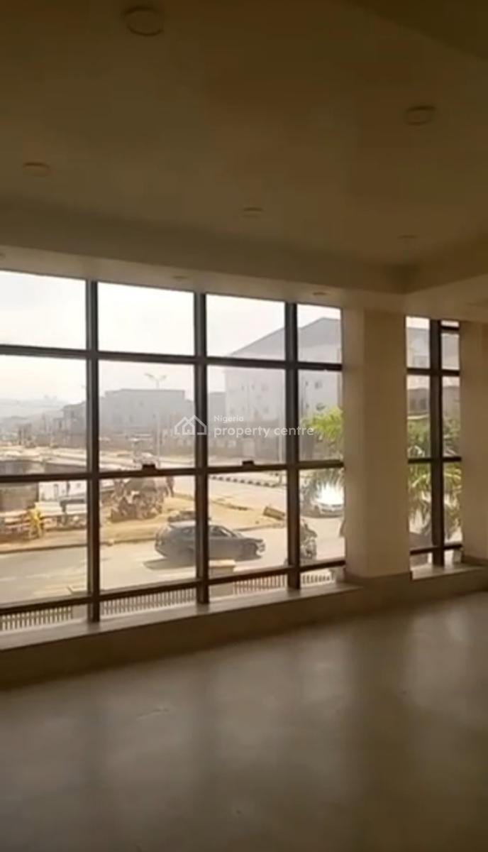 120sqm Office Space on 1st Floor in a Serviced Complex, Mabushi, Mabushi, Abuja, Plaza / Complex / Mall for Rent