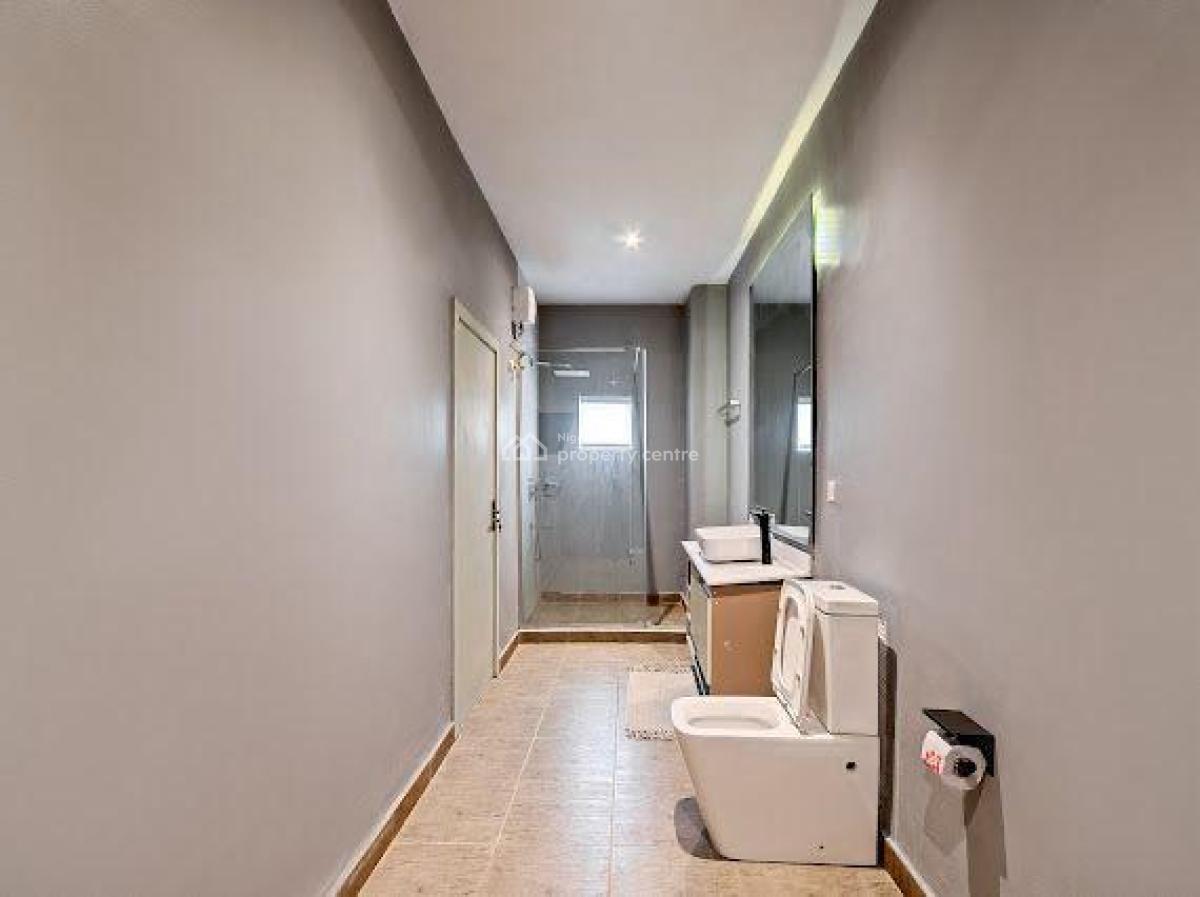 3 Bedroom Luxury Apartment, Abayomi Shonuga Crescent, Lekki Phase 1, Lekki, Lagos, Flat / Apartment Short Let