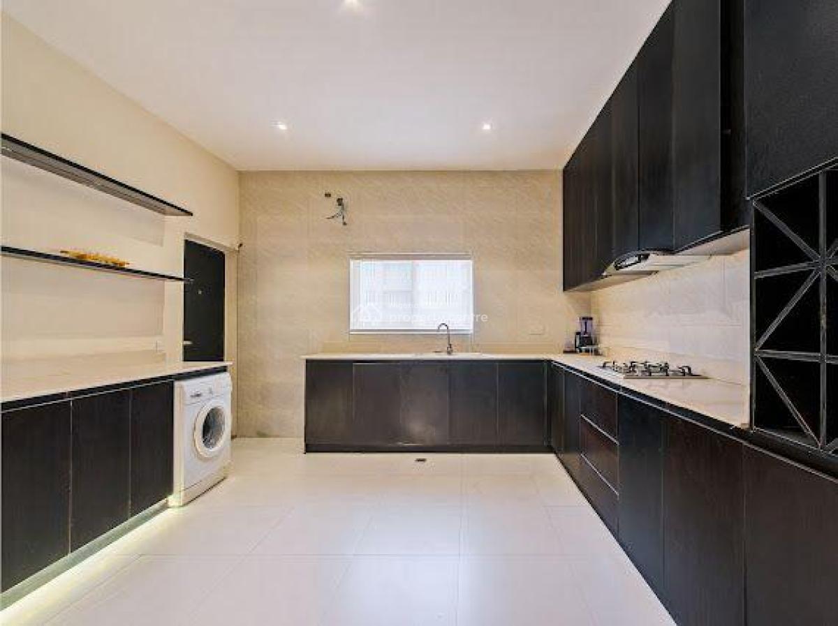 3 Bedroom Luxury Apartment, Abayomi Shonuga Crescent, Lekki Phase 1, Lekki, Lagos, Flat / Apartment Short Let