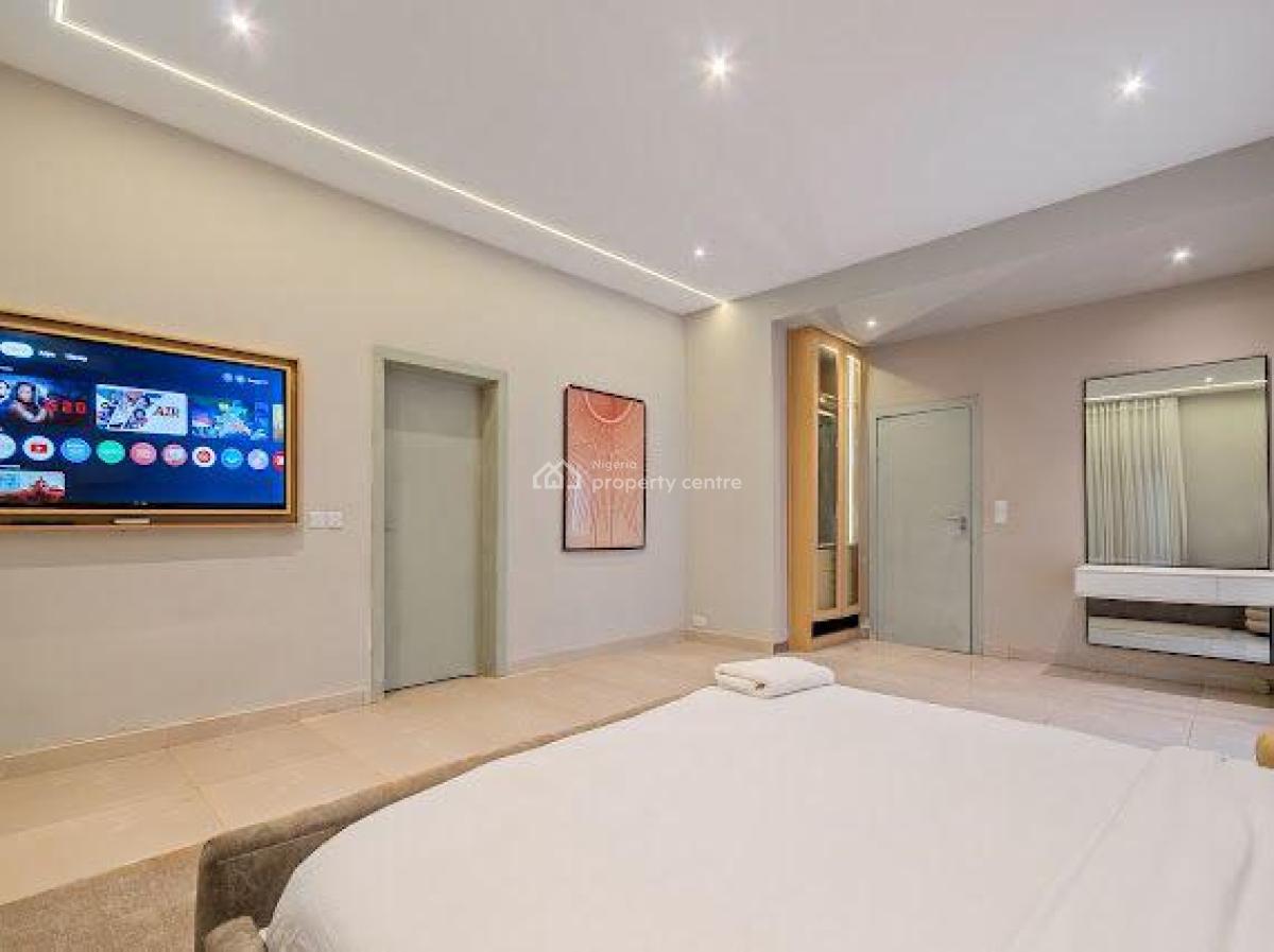 3 Bedroom Luxury Apartment, Abayomi Shonuga Crescent, Lekki Phase 1, Lekki, Lagos, Flat / Apartment Short Let