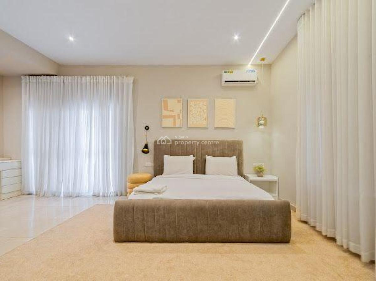 3 Bedroom Luxury Apartment, Abayomi Shonuga Crescent, Lekki Phase 1, Lekki, Lagos, Flat / Apartment Short Let