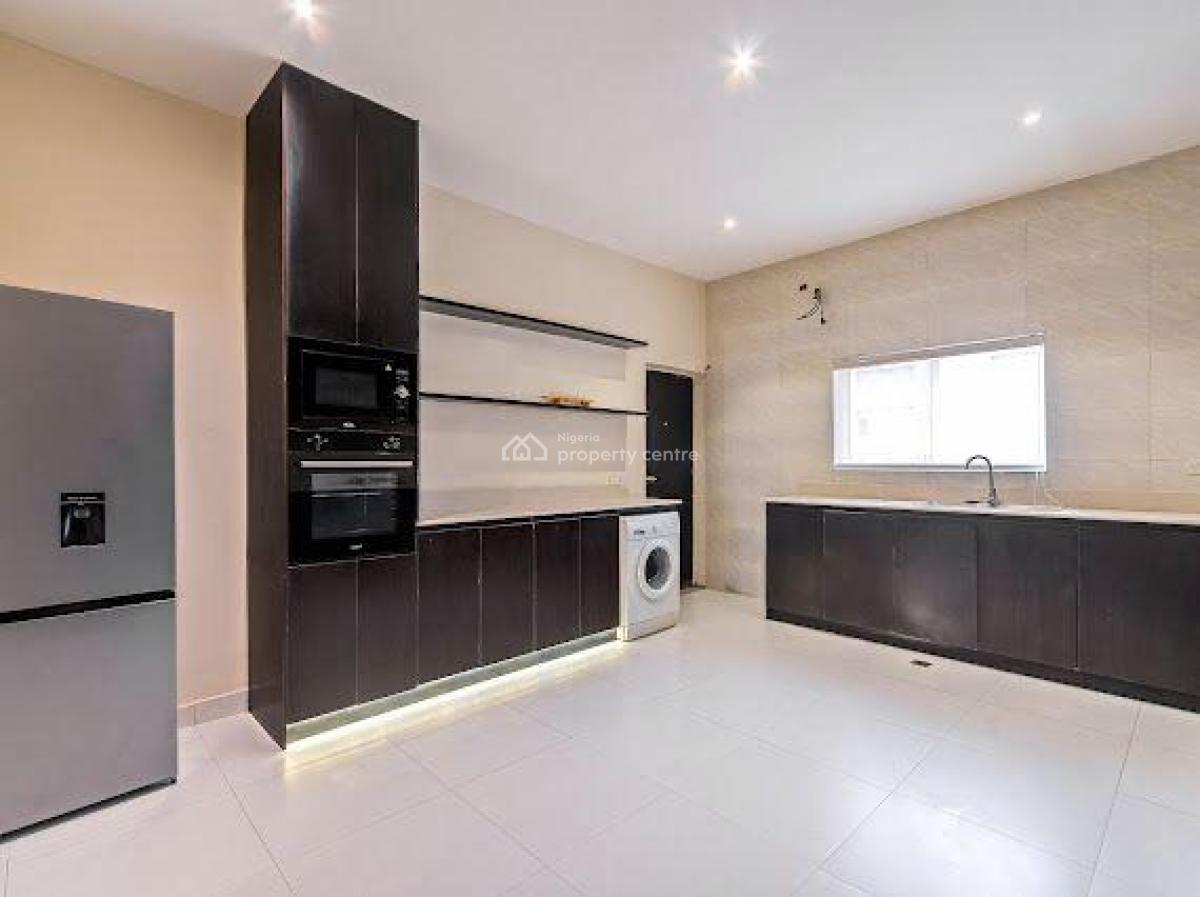 3 Bedroom Luxury Apartment, Abayomi Shonuga Crescent, Lekki Phase 1, Lekki, Lagos, Flat / Apartment Short Let