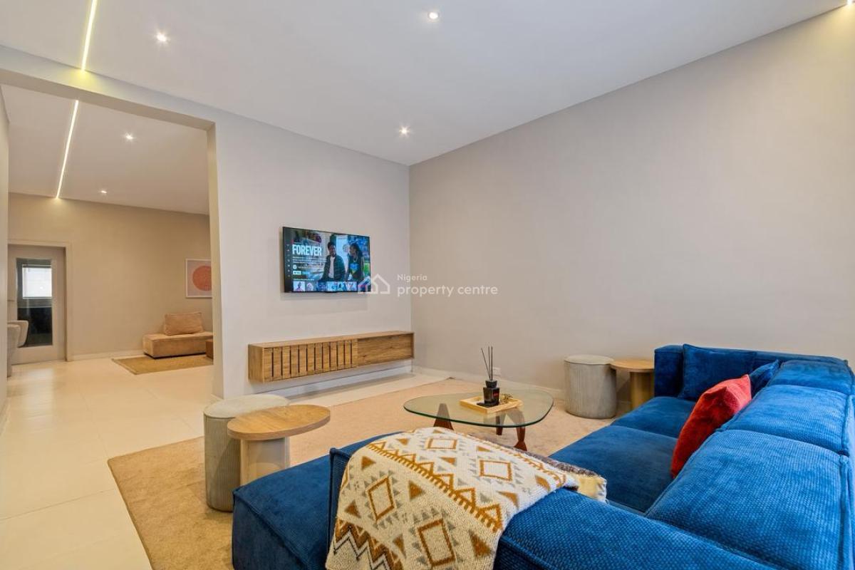 3 Bedroom Luxury Apartment, Abayomi Shonuga Crescent, Lekki Phase 1, Lekki, Lagos, Flat / Apartment Short Let
