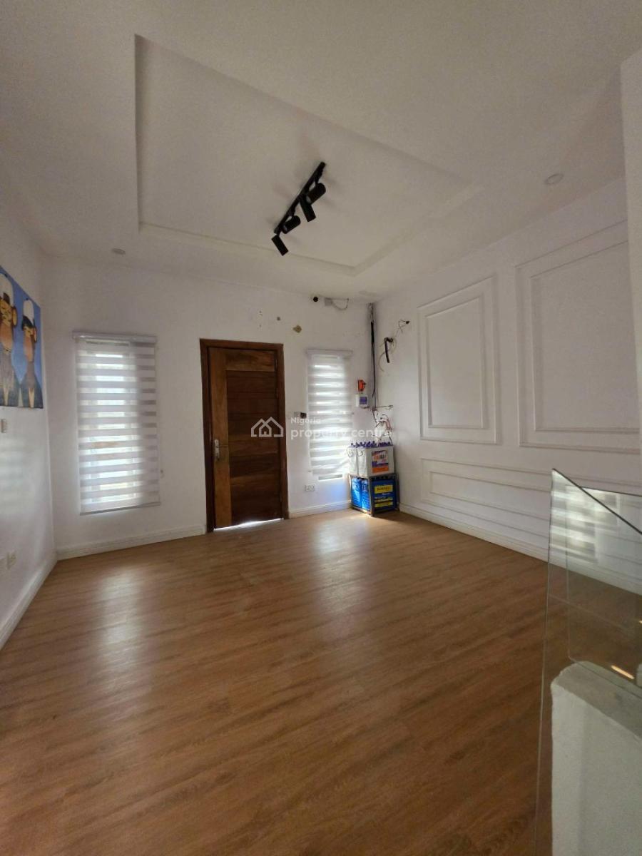 5bedroom Fully Detached Duplex    Amenities:  - [ ] Fitted Kit, Ajah, Lagos, Detached Duplex for Sale