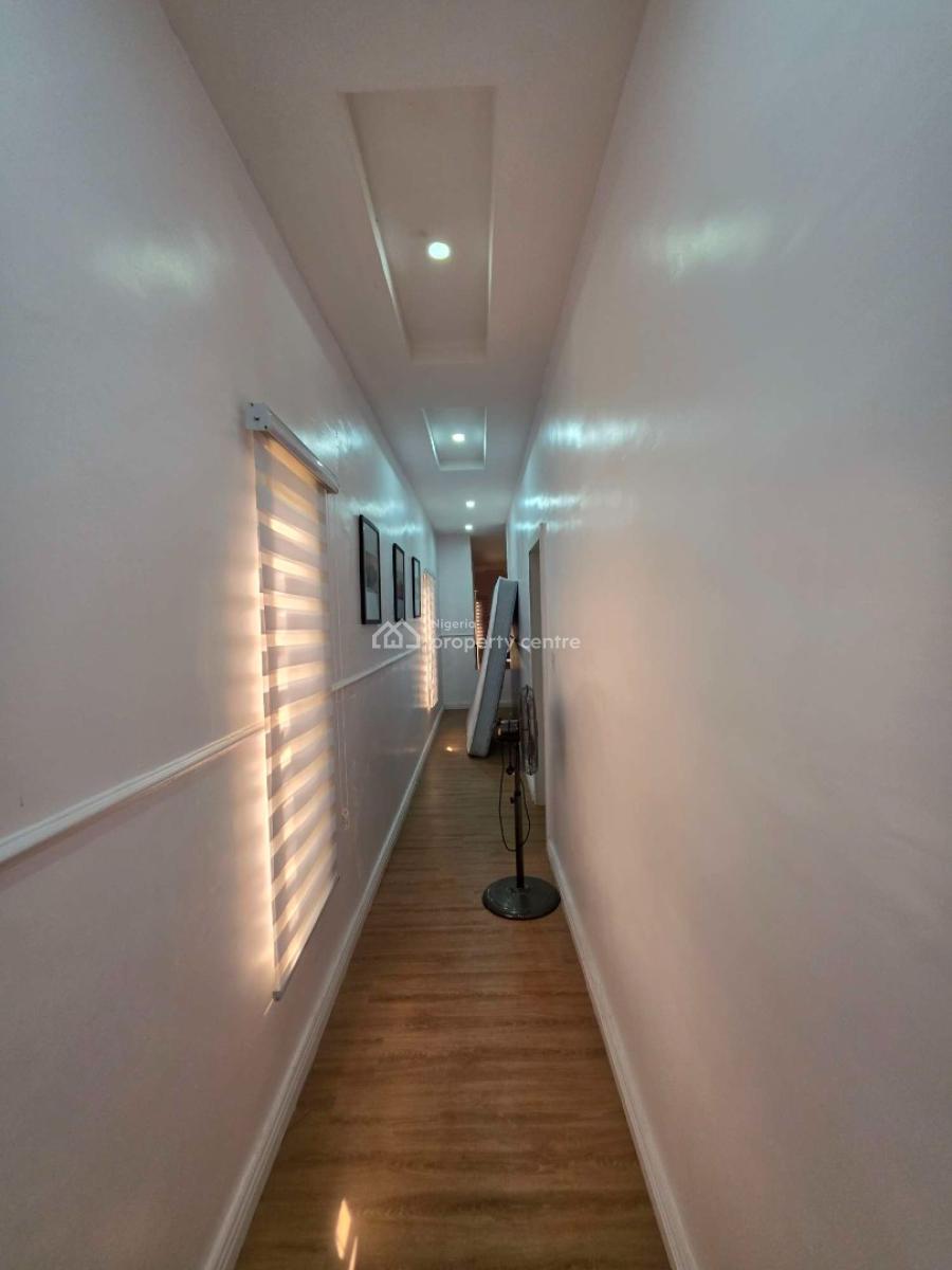 5bedroom Fully Detached Duplex    Amenities:  - [ ] Fitted Kit, Ajah, Lagos, Detached Duplex for Sale