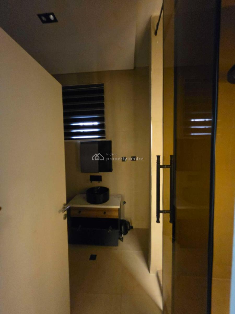 5bedroom Fully Detached Duplex    Amenities:  - [ ] Fitted Kit, Ajah, Lagos, Detached Duplex for Sale