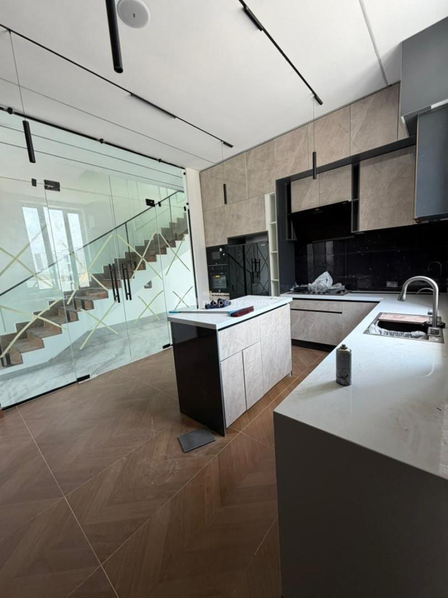 Prime Built 5 Bedroom Semi Detached, Lekki Phase 1, Lekki, Lagos, Semi-detached Duplex for Sale