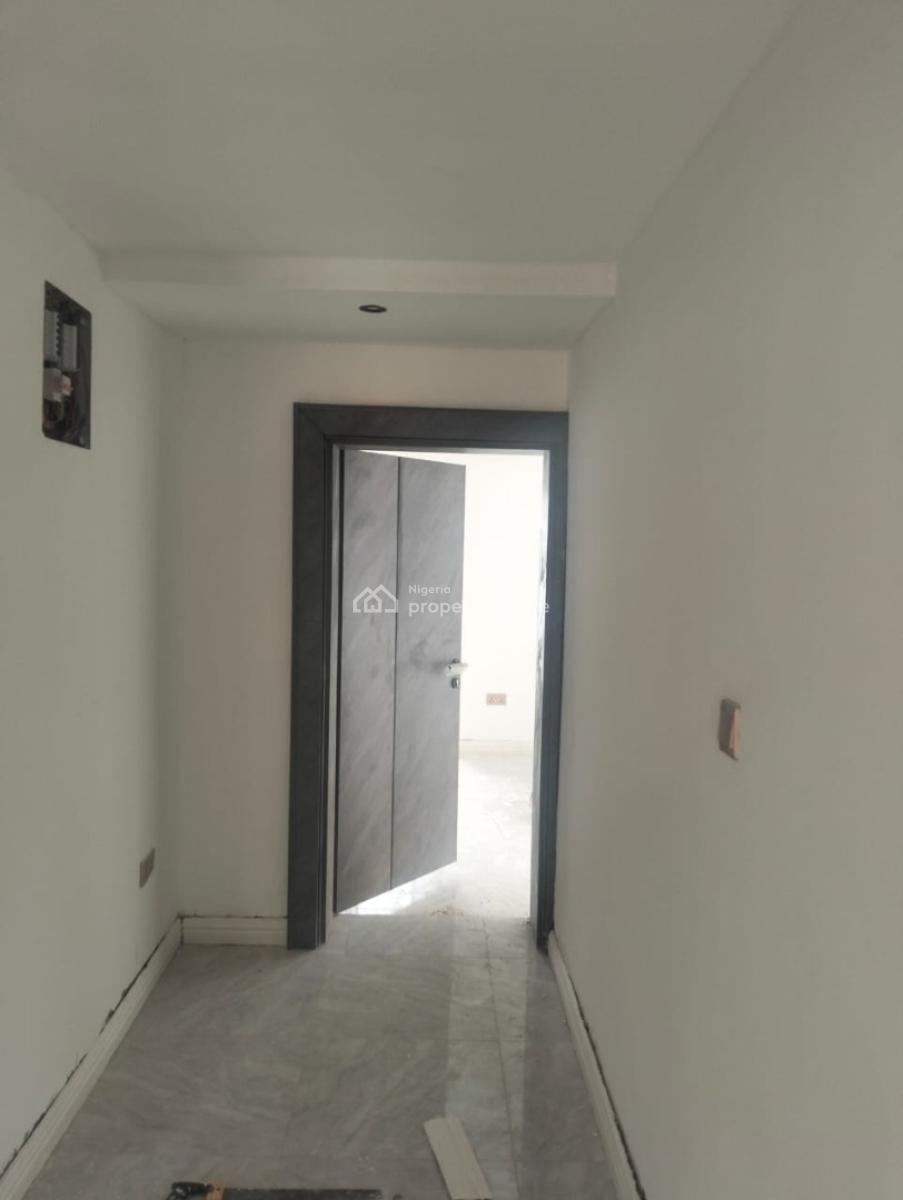 a Newly Refurbished Block of 3 Units 3 Bedroom and 2 Bedroom Flats, Wuse Zone 6, Zone 6, Wuse, Abuja, Flat / Apartment for Rent