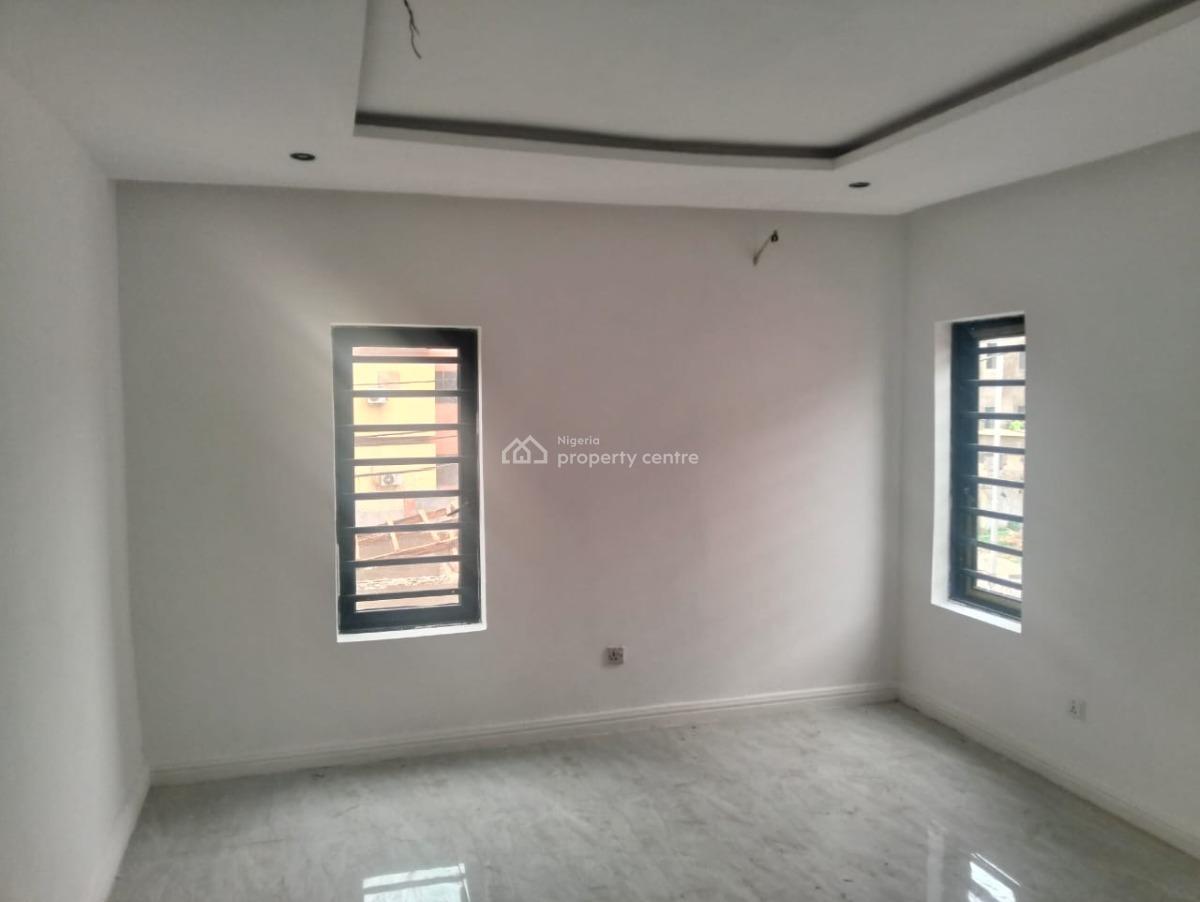 a Newly Refurbished Block of 3 Units 3 Bedroom and 2 Bedroom Flats, Wuse Zone 6, Zone 6, Wuse, Abuja, Flat / Apartment for Rent