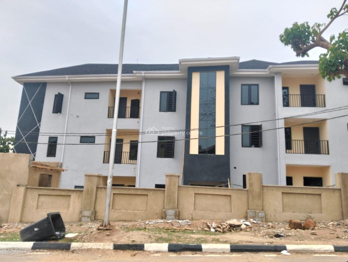 a Newly Refurbished Block of 3 Units 3 Bedroom and 2 Bedroom Flats, Wuse Zone 6, Zone 6, Wuse, Abuja, Flat / Apartment for Rent