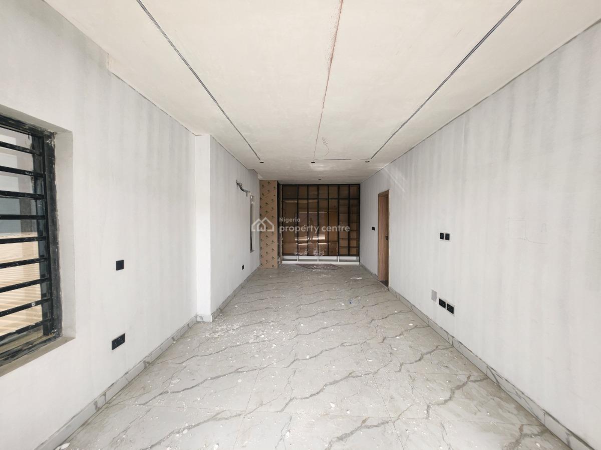 4 Bedrooms Semi-detached House with Bq, Off Orchid Road, Lekki, Lagos, Semi-detached Duplex for Sale