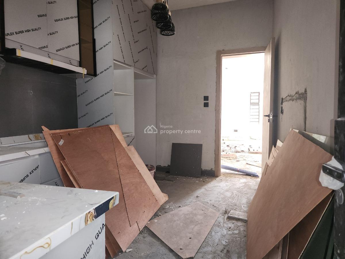4 Bedrooms Semi-detached House with Bq, Off Orchid Road, Lekki, Lagos, Semi-detached Duplex for Sale