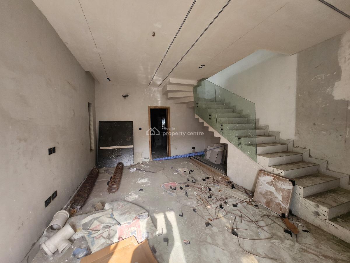 4 Bedrooms Semi-detached House with Bq, Off Orchid Road, Lekki, Lagos, Semi-detached Duplex for Sale