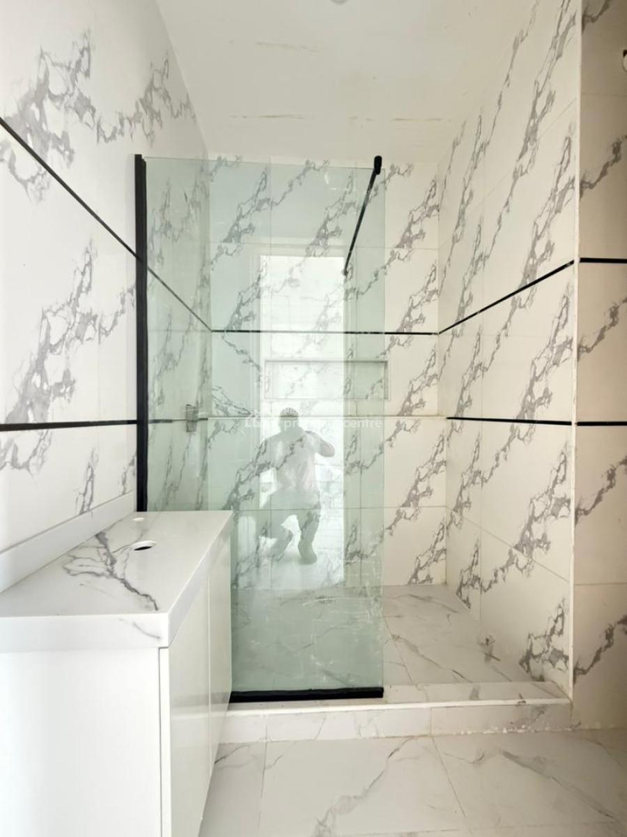 Well Spacious 1 Bedrooms Apartment, Vgc, Lekki, Lagos, Flat / Apartment for Sale