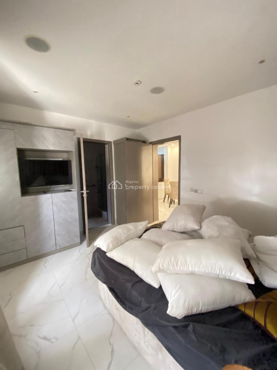 Spacious 1 Bedroom Serviced Apartment with Swimming Pool Available, Ikate, Ikate, Lekki, Lagos, Flat / Apartment for Rent
