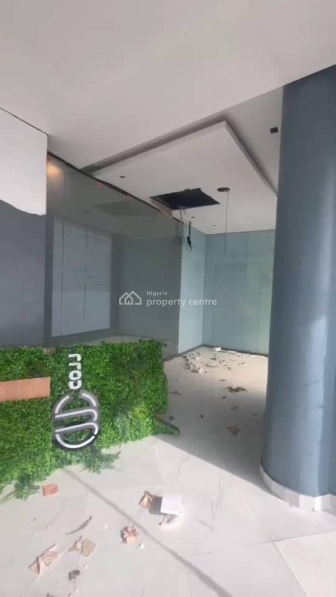 a Shop on Second (2nd) Floor, Admiralty Way, Lekki Phase 1, Lekki, Lagos, Shop for Rent