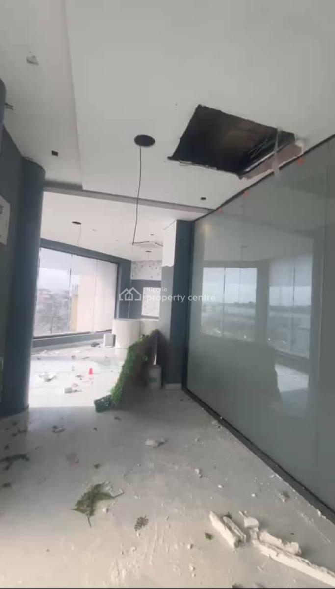 a Shop on Second (2nd) Floor, Admiralty Way, Lekki Phase 1, Lekki, Lagos, Shop for Rent