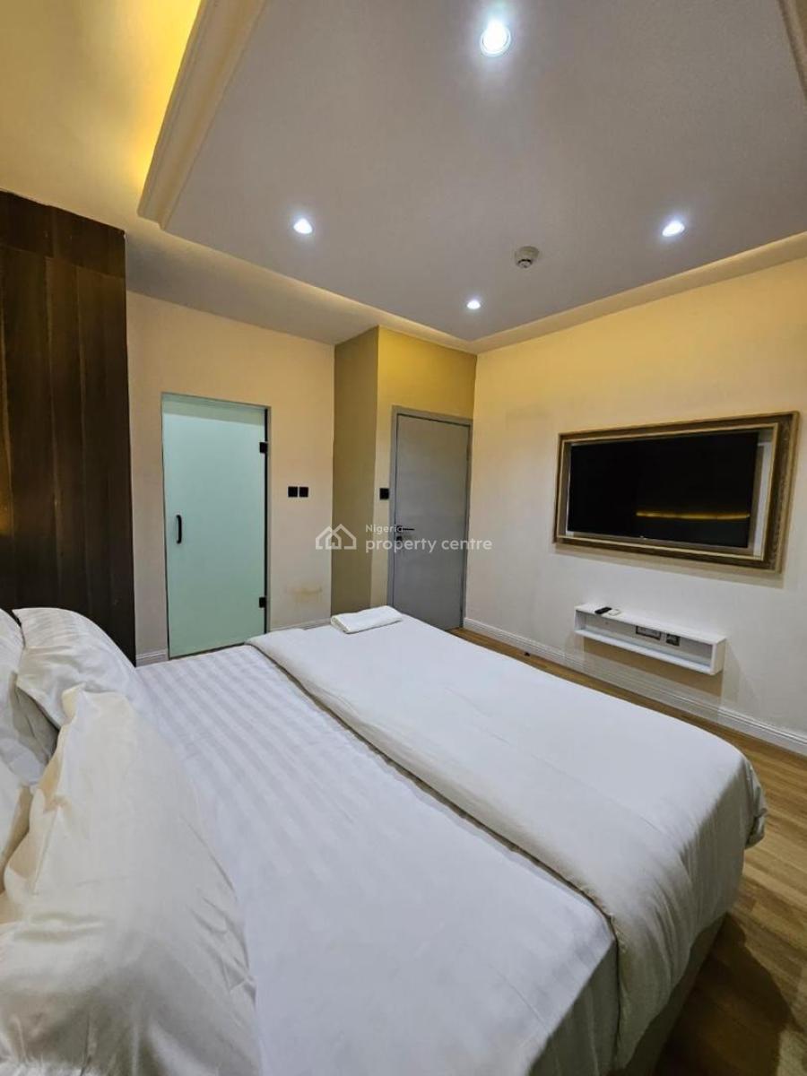 2 Bedroom Luxury Water Front Apartment, Lekki Phase 1, Lekki, Lagos, Flat / Apartment Short Let