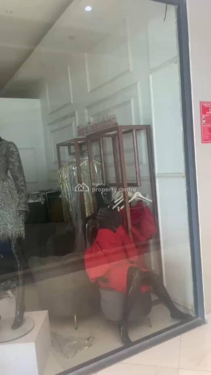 a Shop, Admiralty Way, Lagos., Lekki Phase 1, Lekki, Lagos, Shop for Rent