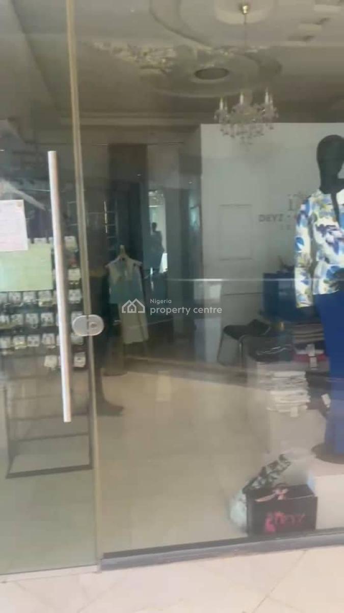 a Shop, Admiralty Way, Lagos., Lekki Phase 1, Lekki, Lagos, Shop for Rent