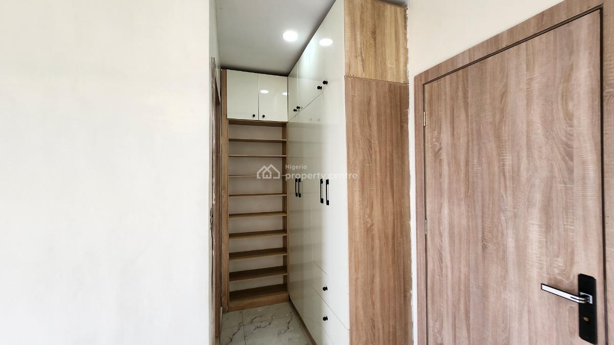 Nicely Finished 3 Bedroom Terrace Duplex, General Paint Lbs, Olokonla, Ajah, Lagos, Terraced Duplex for Sale