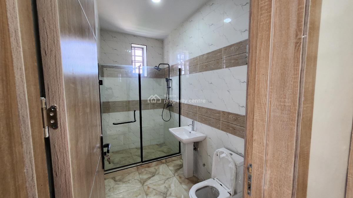 Nicely Finished 3 Bedroom Terrace Duplex, General Paint Lbs, Olokonla, Ajah, Lagos, Terraced Duplex for Sale