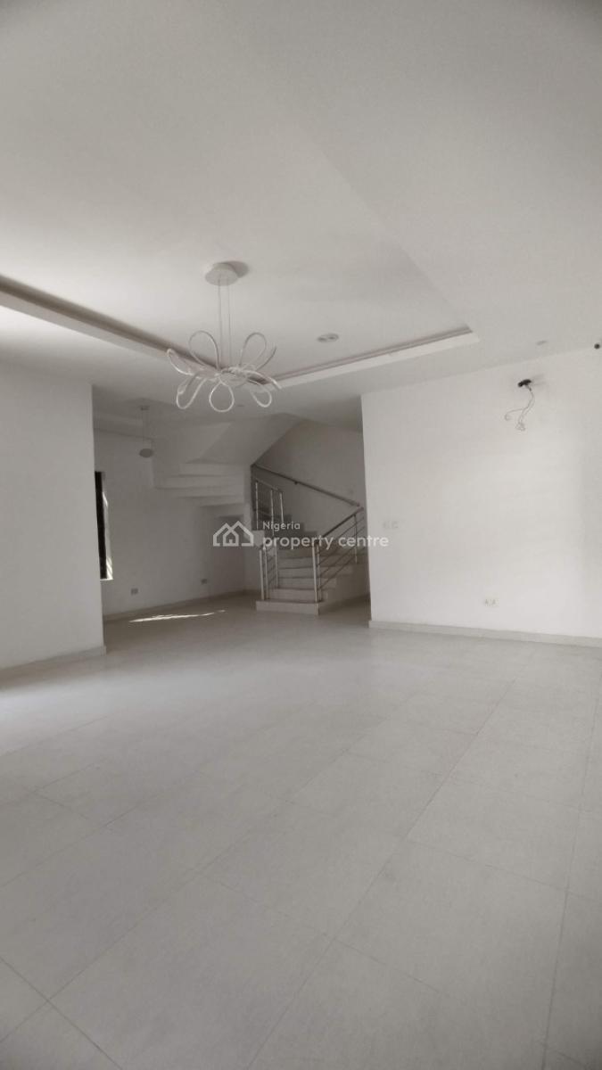 Very Massive 5 Bedroom Fully Detached Duplex with a Bq and a Gatehouse, Before Orchid General Hospital, Lekki, Lagos, Detached Duplex for Rent