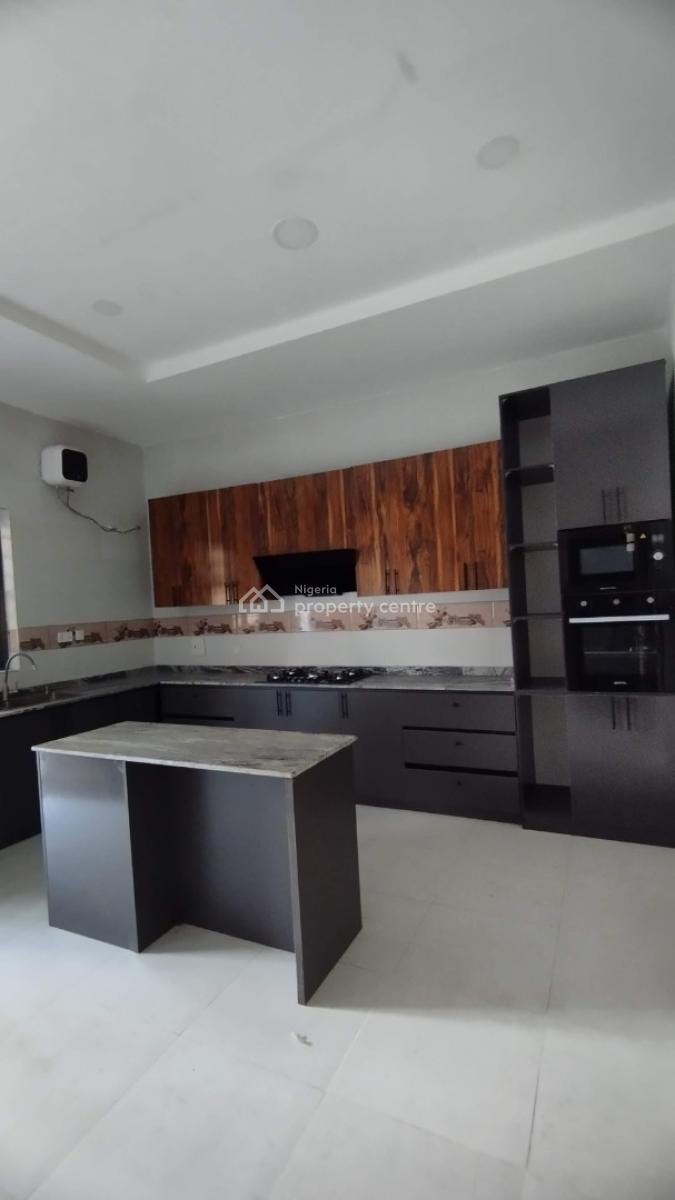 Very Massive 5 Bedroom Fully Detached Duplex with a Bq and a Gatehouse, Before Orchid General Hospital, Lekki, Lagos, Detached Duplex for Rent