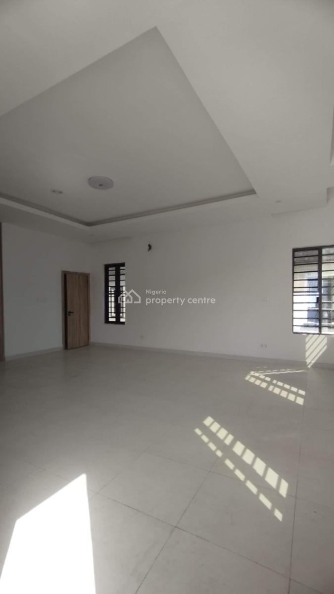 Very Massive 5 Bedroom Fully Detached Duplex with a Bq and a Gatehouse, Before Orchid General Hospital, Lekki, Lagos, Detached Duplex for Rent
