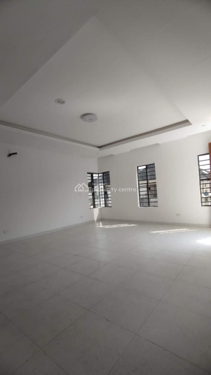Very Massive 5 Bedroom Fully Detached Duplex with a Bq and a Gatehouse, Before Orchid General Hospital, Lekki, Lagos, Detached Duplex for Rent