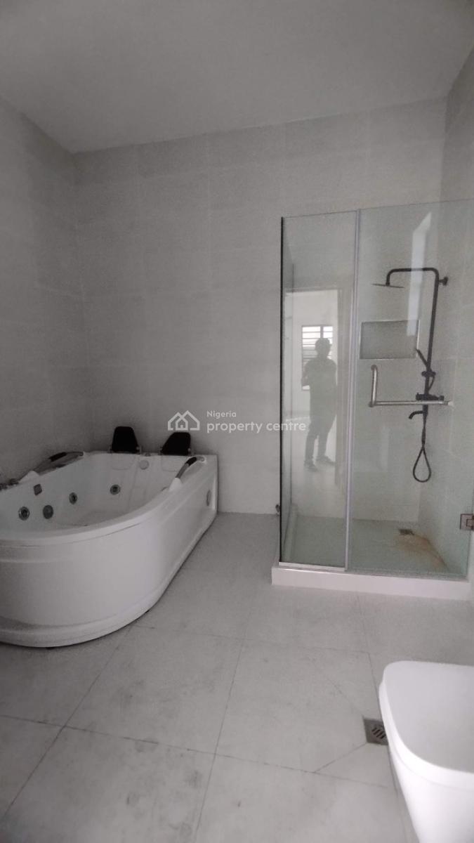 Very Massive 5 Bedroom Fully Detached Duplex with a Bq and a Gatehouse, Before Orchid General Hospital, Lekki, Lagos, Detached Duplex for Rent