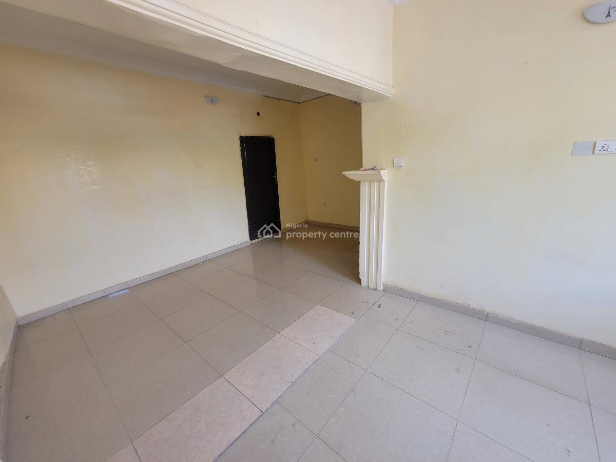 Spacious 3 Bedroom Flat Garki, Garki, Abuja, Flat / Apartment for Rent