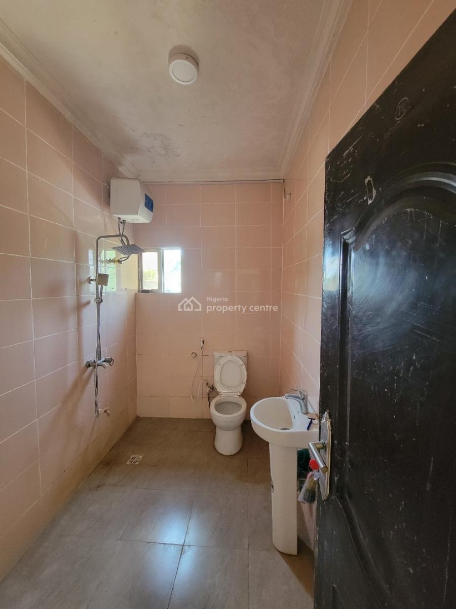 Spacious 3 Bedroom Flat Garki, Garki, Abuja, Flat / Apartment for Rent