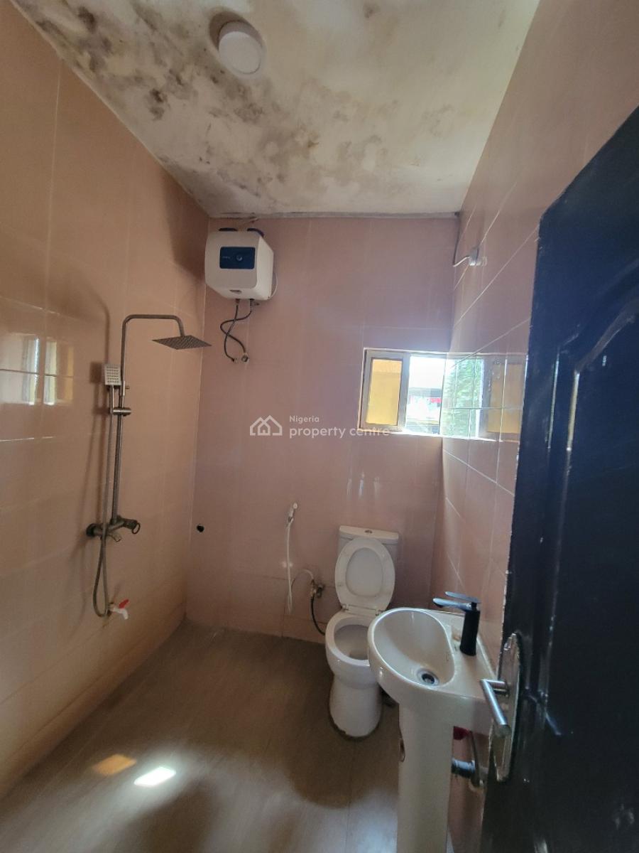 Spacious 3 Bedroom Flat Garki, Garki, Abuja, Flat / Apartment for Rent