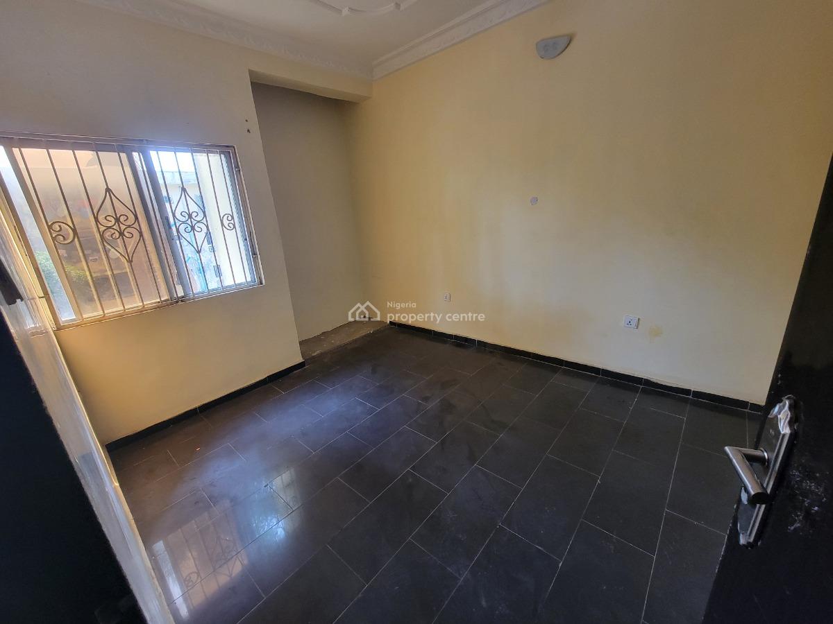 Spacious 3 Bedroom Flat Garki, Garki, Abuja, Flat / Apartment for Rent