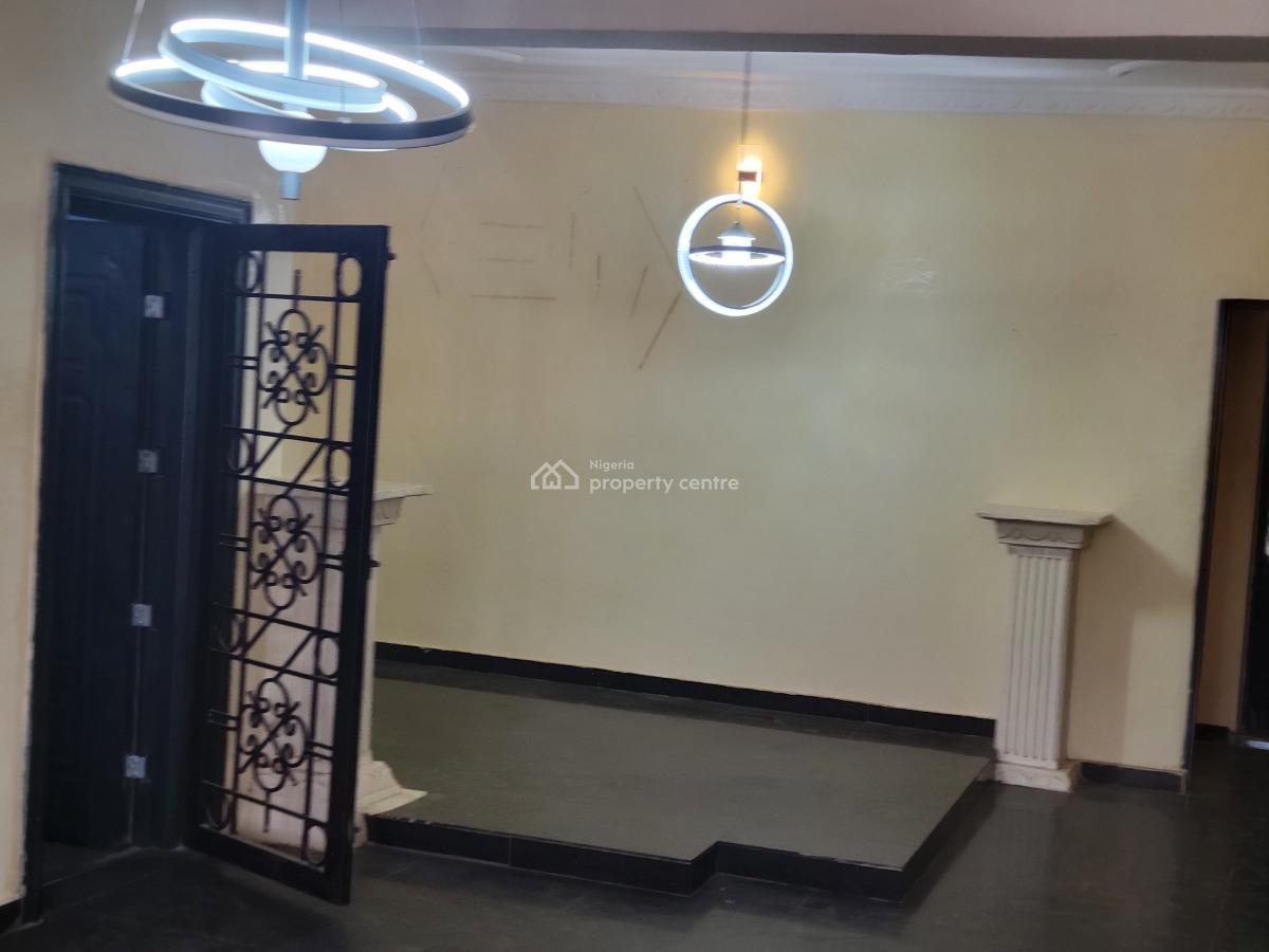 Spacious 3 Bedroom Flat Garki, Garki, Abuja, Flat / Apartment for Rent