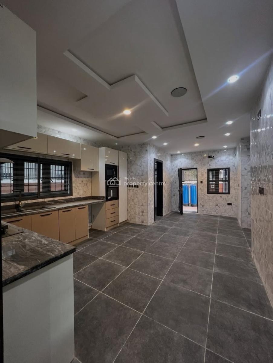 5-bedroom Fully Detached House with Bq, Swimming Pool, Lekki Phase 1, Lekki, Lagos, Detached Duplex for Rent