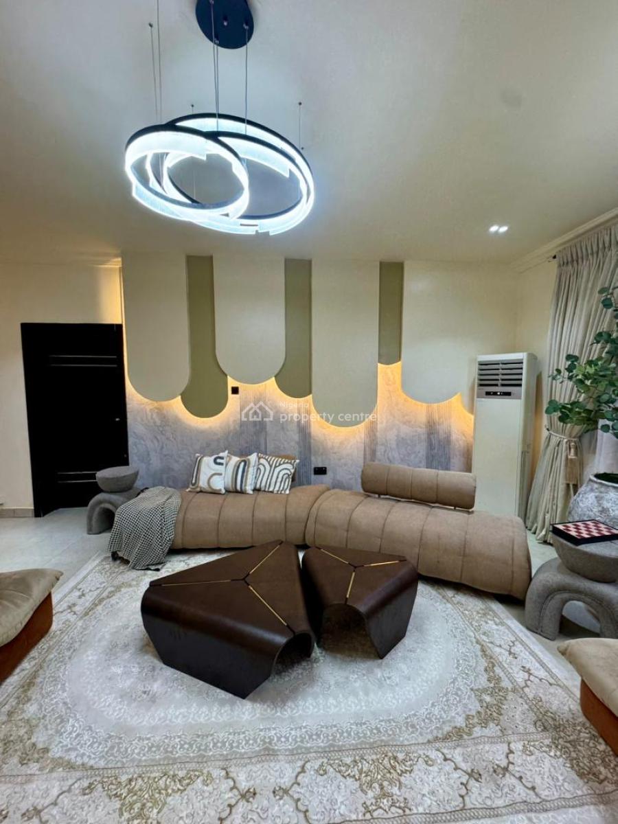 Spectacular 3 Bedrooms Apartment, Freedom Way, Lekki Phase 1, Lekki, Lagos, Flat / Apartment Short Let