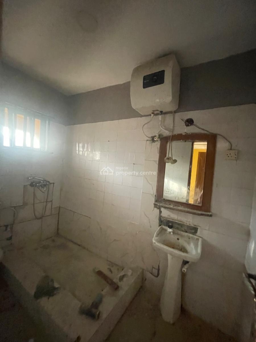 Spacious Beautiful Modeled 3 Bed Upstairs Close to Bustop, Badore, Badore, Ajah, Lagos, House for Rent