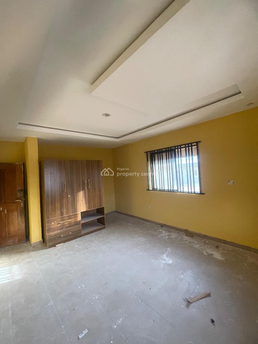 Spacious Beautiful Modeled 3 Bed Upstairs Close to Bustop, Badore, Badore, Ajah, Lagos, House for Rent