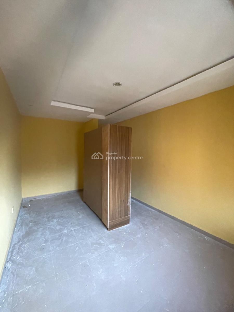 Spacious Beautiful Modeled 3 Bed Upstairs Close to Bustop, Badore, Badore, Ajah, Lagos, House for Rent