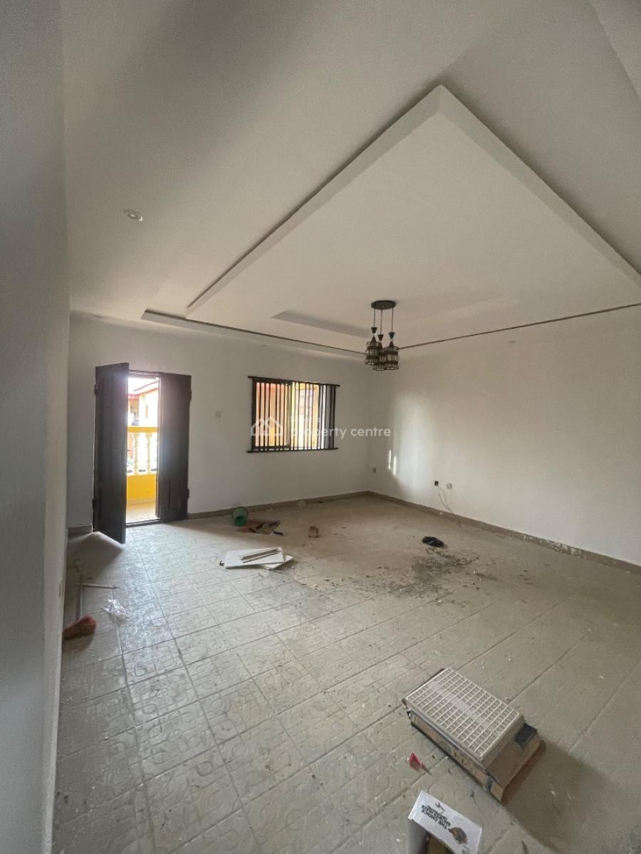 Spacious Beautiful Modeled 3 Bed Upstairs Close to Bustop, Badore, Badore, Ajah, Lagos, House for Rent