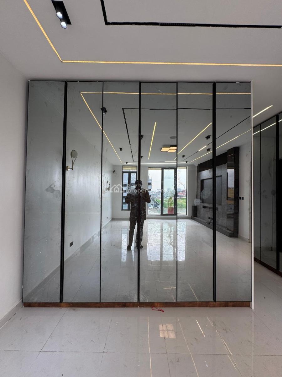 Well Finished 5 Bed Self Compound Terrace Duplex + Bq, Lekki Phase 1, Lekki, Lagos, Terraced Duplex for Sale