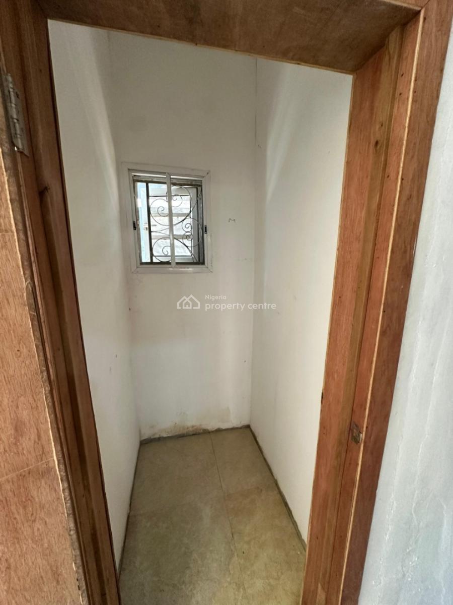This Is a Lovely 2 Bedroom Apartment, Ologolo, Lekki, Lagos, Flat / Apartment for Rent