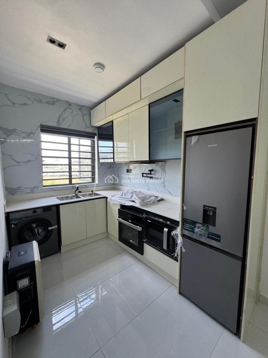 Newly Built 3 Bedroom Apartment,central Gas System, Gym, Pool, Lekki Phase 1, Lekki, Lagos, Flat / Apartment for Sale