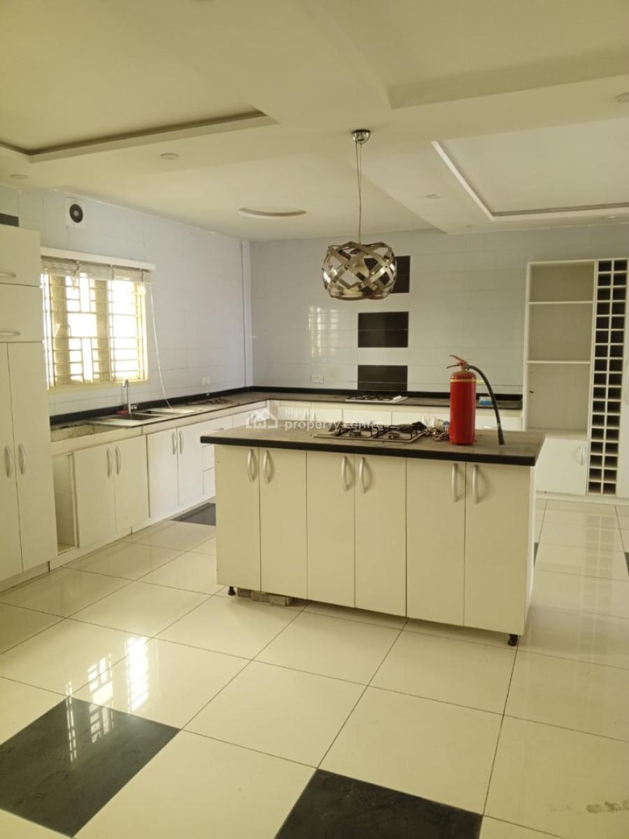 2 Bedroom Penthouse, Lekki, Lekki Phase 1, Lekki, Lagos, Flat / Apartment for Rent