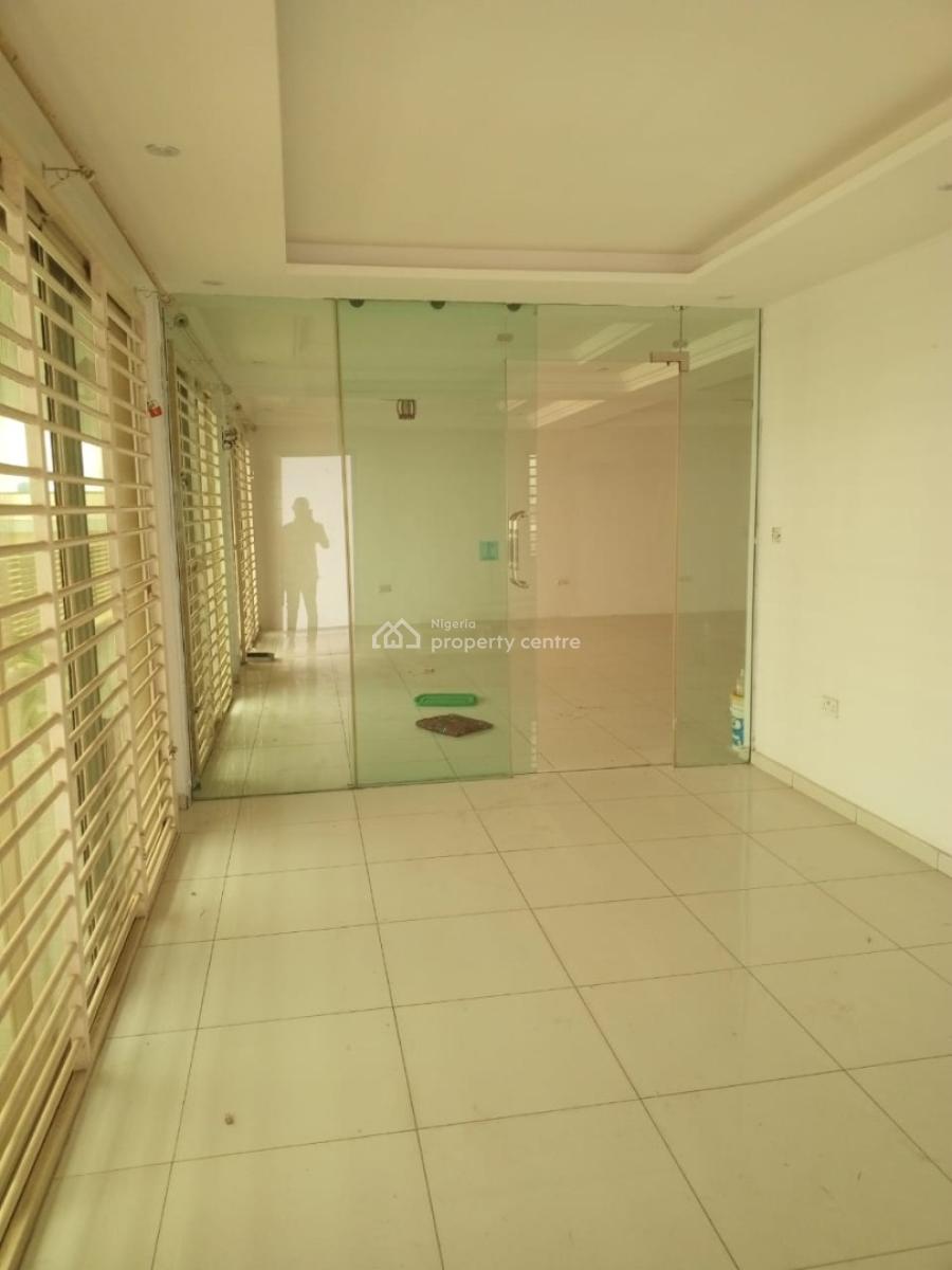 2 Bedroom Penthouse, Lekki, Lekki Phase 1, Lekki, Lagos, Flat / Apartment for Rent