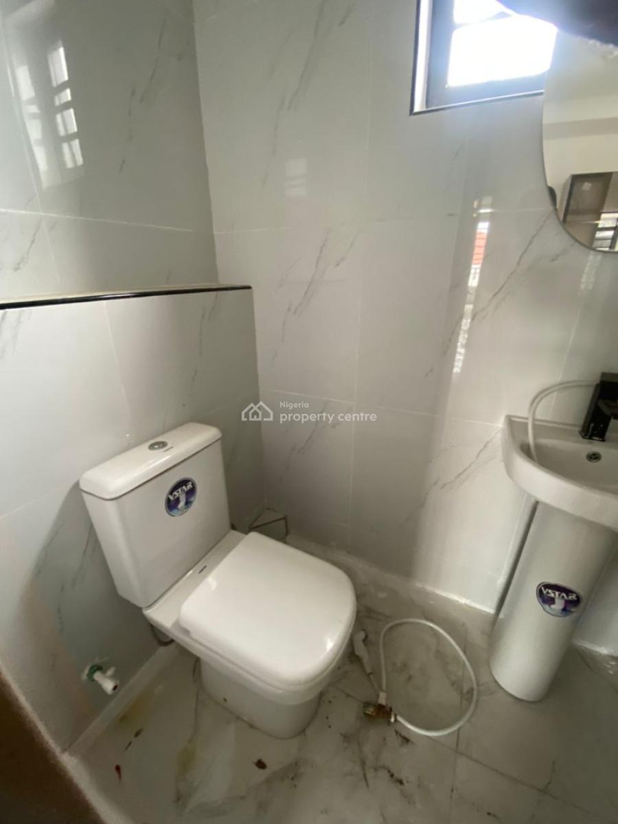 2 Bedroom Apartment, Lekki, Lekki Phase 1, Lekki, Lagos, Flat / Apartment for Rent