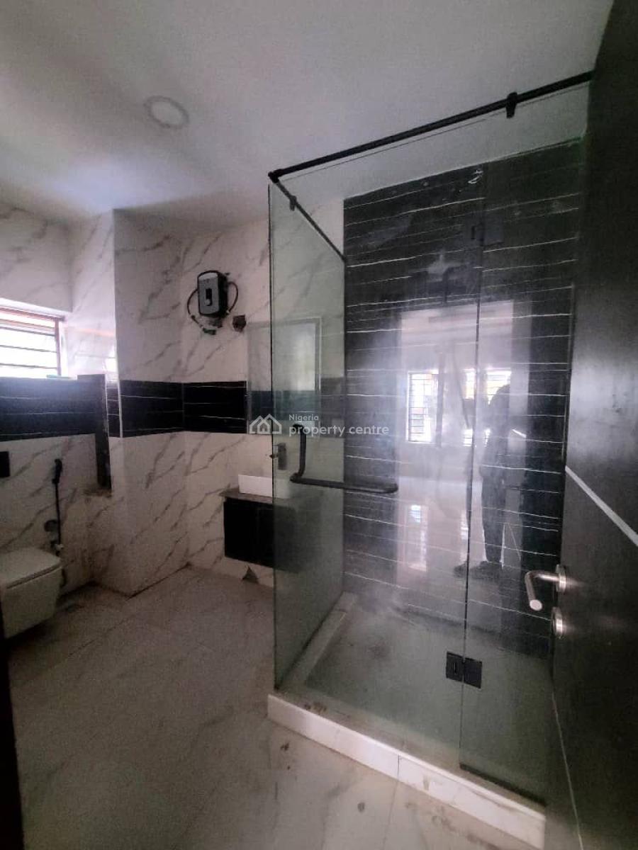 2 Bedroom Apartment with Bq, Lekki, Lekki Phase 1, Lekki, Lagos, Flat / Apartment for Rent