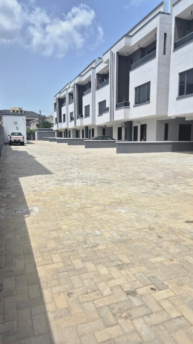 Direct Luxury Built 4bedroom Semi-detached Duplex & Bq in Ogudu Gra, Ogudu Gra, Gra, Ogudu, Lagos, Semi-detached Duplex for Sale